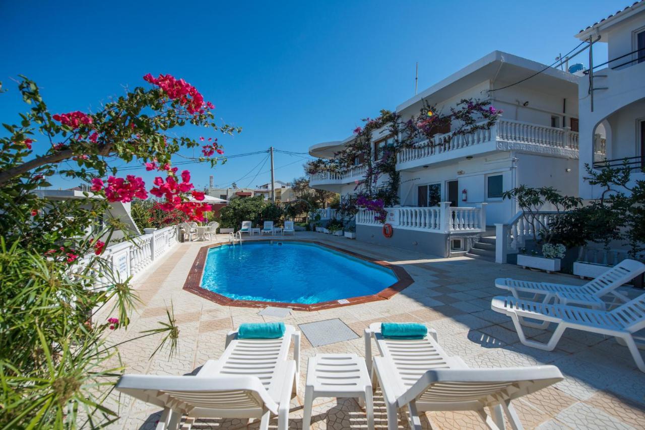 Rouladina Apartments Stalós Екстериор снимка