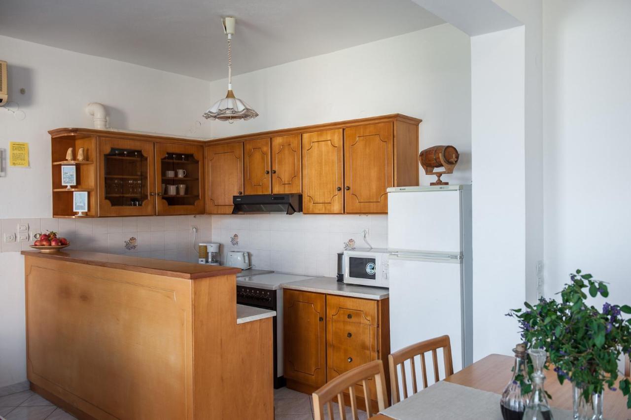 Rouladina Apartments Stalós Екстериор снимка