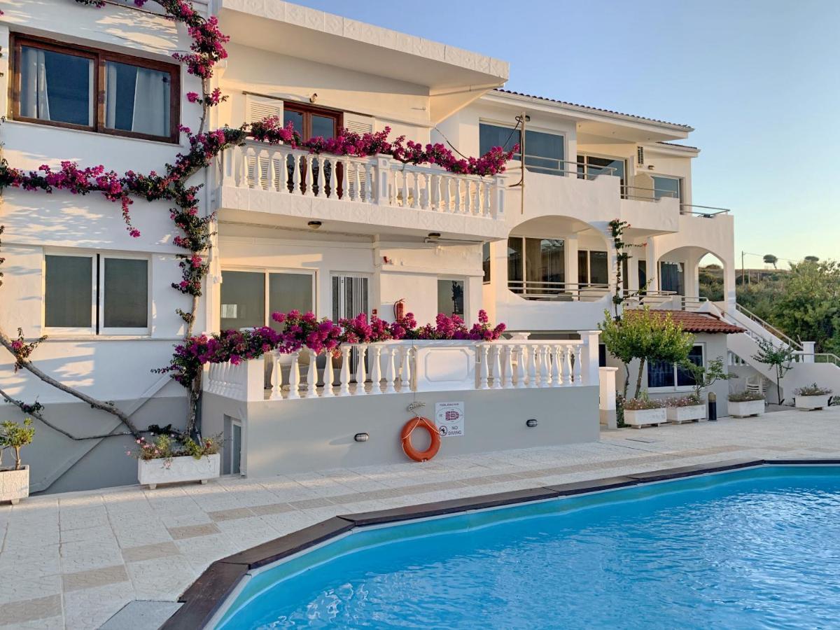 Rouladina Apartments Stalós Екстериор снимка