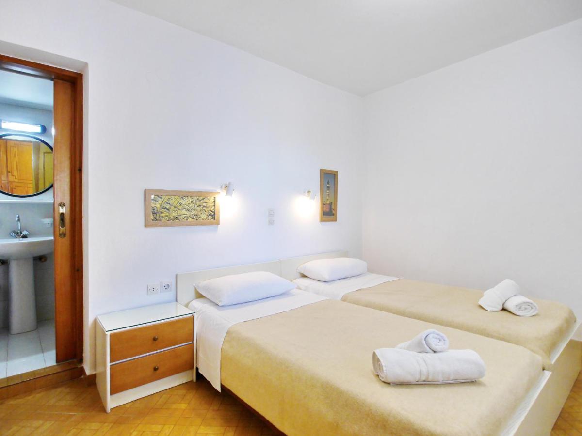 Rouladina Apartments Stalós Екстериор снимка