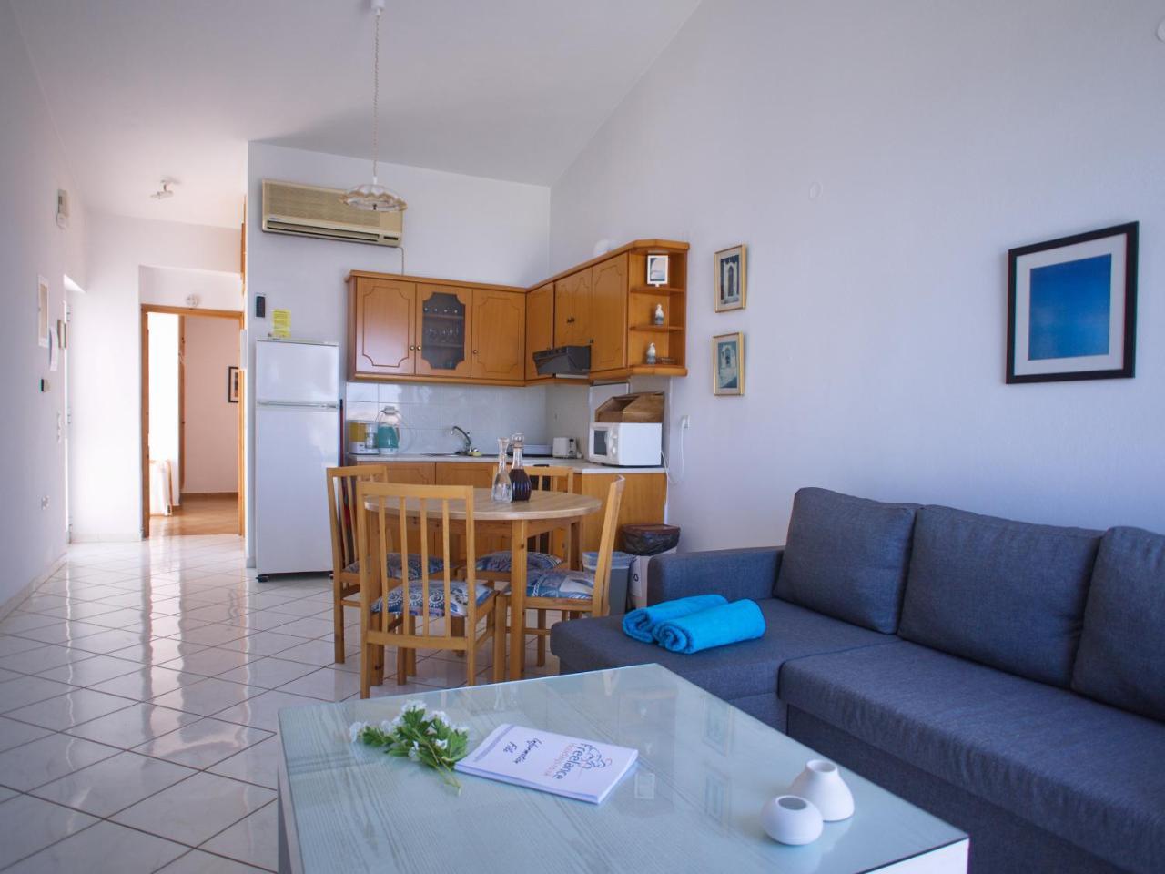 Rouladina Apartments Stalós Екстериор снимка