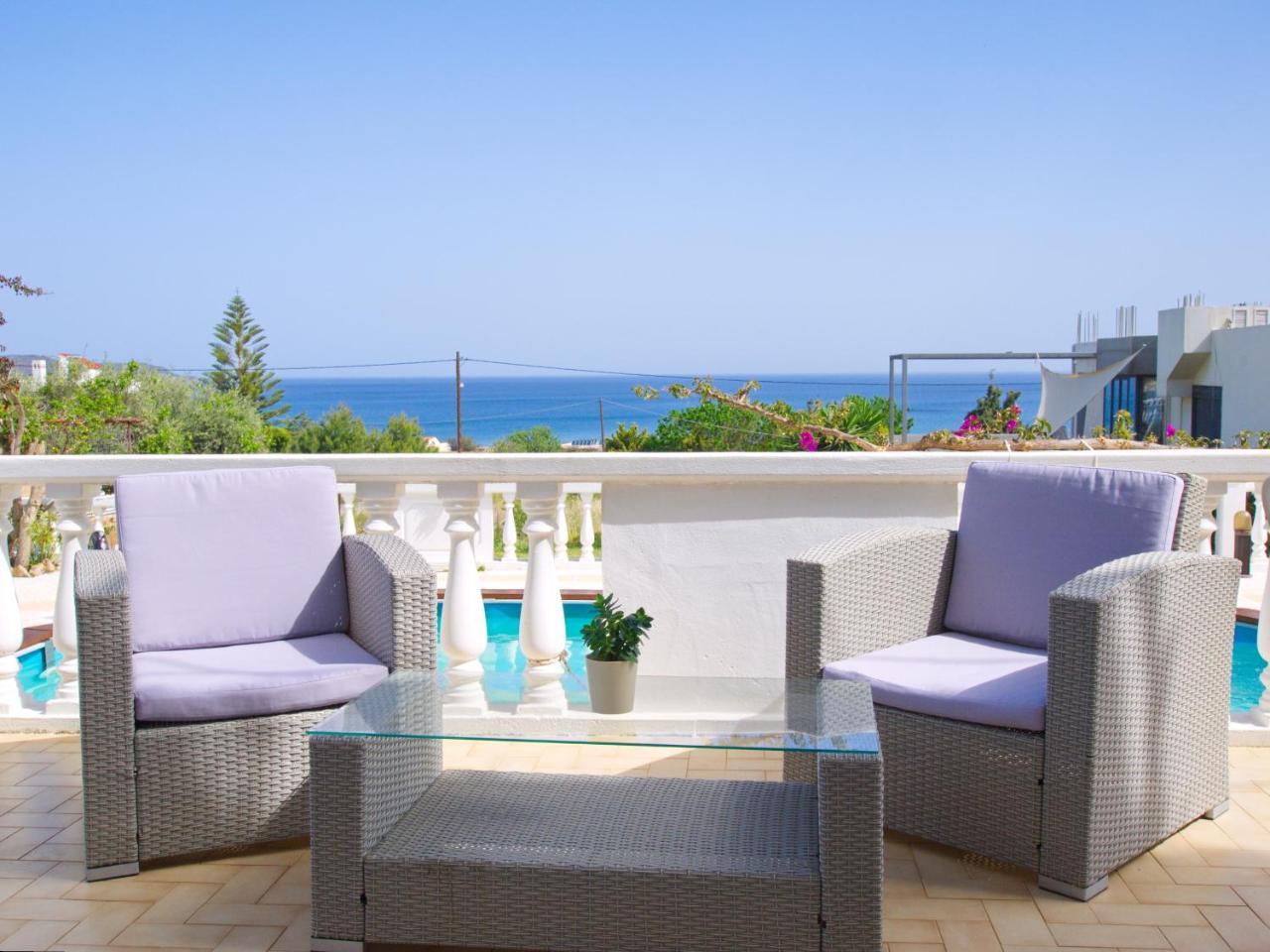 Rouladina Apartments Stalós Екстериор снимка